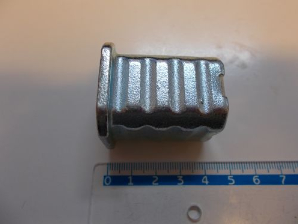 Bodenhülse (Steinbüchse) für Tortreibriegel zum Einlassen in den Boden, für 13 er Tortreibriegel